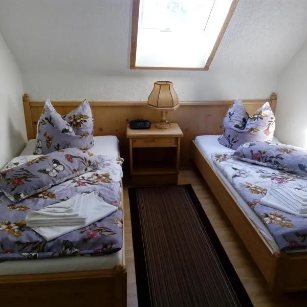 Landhotel Eichenkrug, hotel di Groß Breese