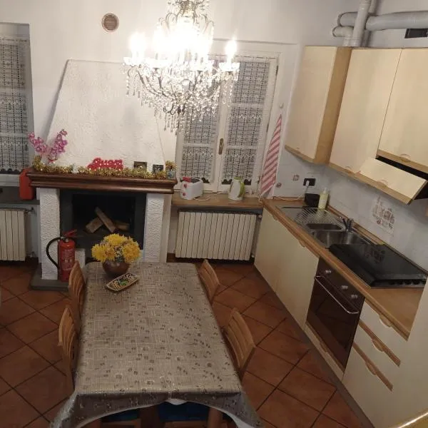 EMY & LU CASA VACANZE CITTA' ALTA Centro Storico, hotel v Bergamu