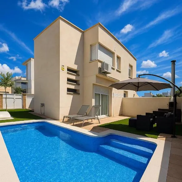 Villa Belén playa , piscina privada, hótel í Oropesa del Mar
