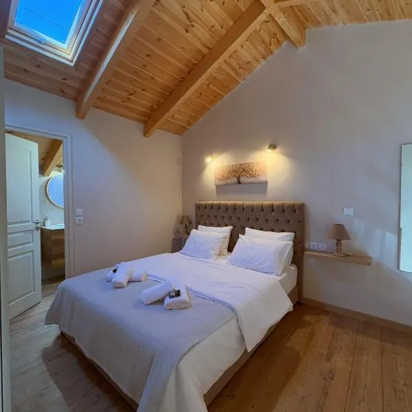 Δρυάδες Suites 2、アラコバのホテル