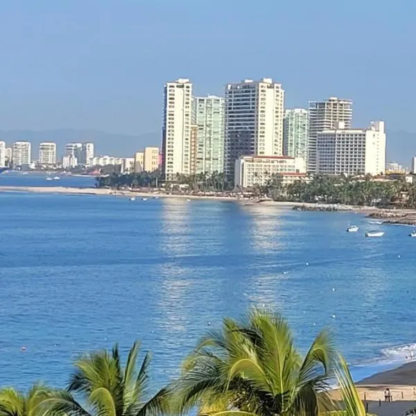 Beachfront Harbor 171 Condo Ocean View Pool, Gym WiFi, hotel v destinácii Puerto Vallarta