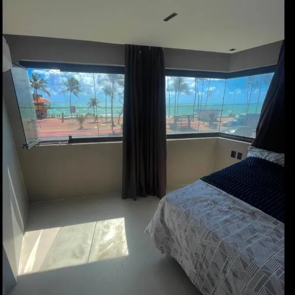 Ap 102 beira mar com vista panorâmica, hotel em Maceió