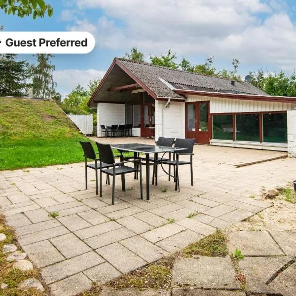 8 person holiday home in Ebeltoft-By Traum โรงแรมในเอเบลทอฟต์