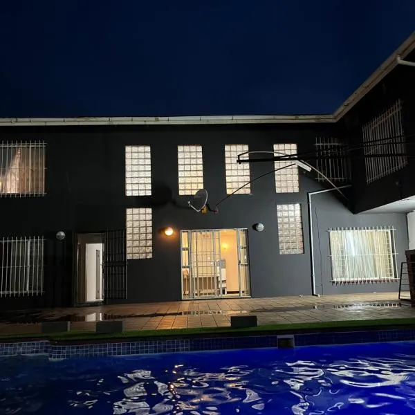 Lenisia Corporate Guest House, hotel em Joanesburgo