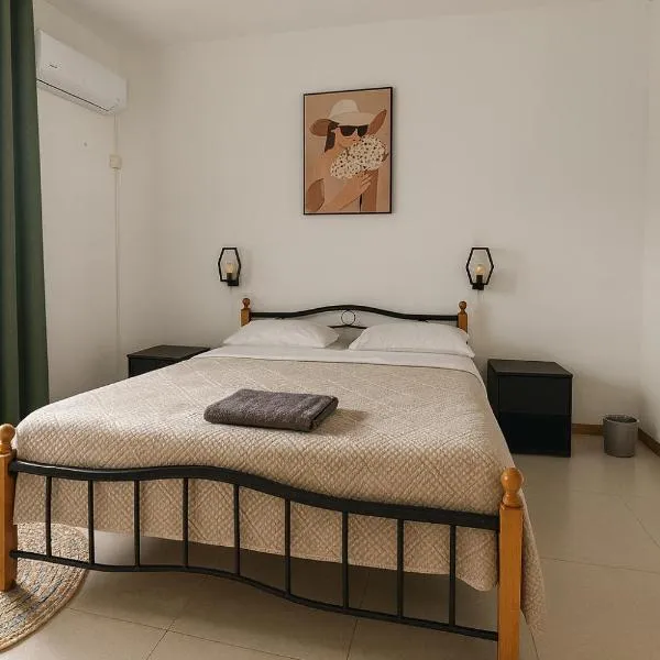 La Nuit Etoilee,Pack Option Séjour,Navette,voiture, hotel v destinaci La Gaulette