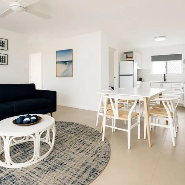 2-Bedroom Charm near Mater Hospital Pimlico Townsville, hotel in Aitkenvale