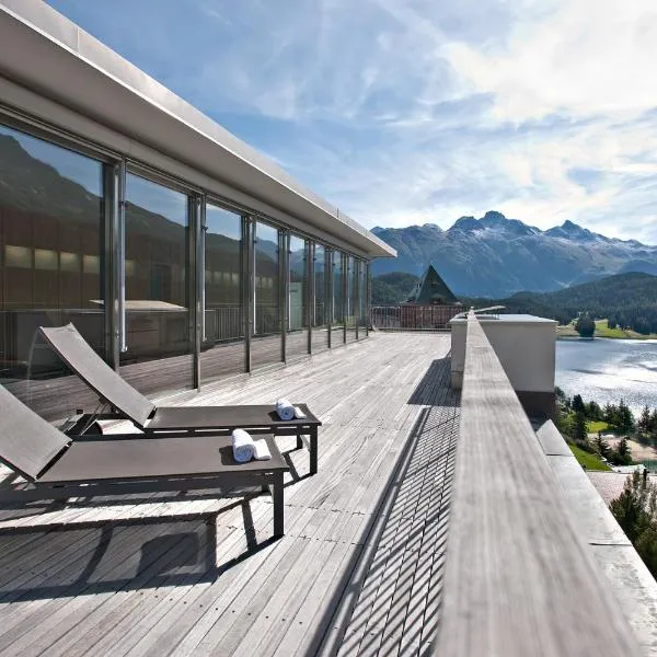 Hotel Schweizerhof St. Moritz، فندق في سان موريتز