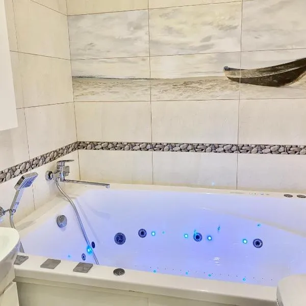 Jacuzzi With light Nauki Avene – hotel w Charkowie