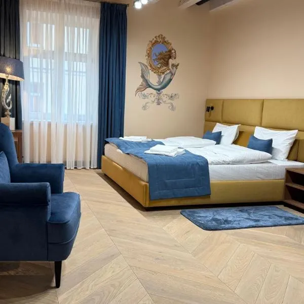 Oysters & Bubbles Gastro Hotel. Rynok square, hotel in Lviv