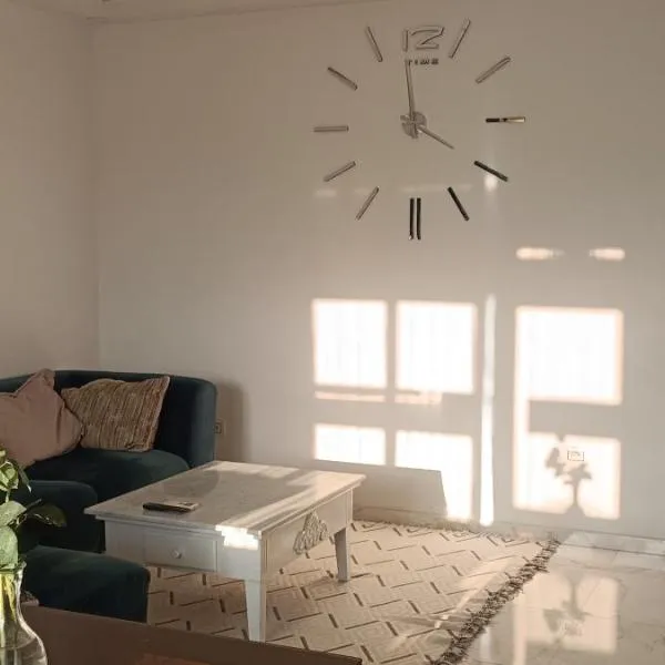 LEO Haute standing appartment S1 center ville Monastir, hotel in Monastir