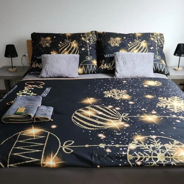 Olšany Home - útulný privátní domek se zahradou a parkováním u Olomouce - private house with garden and parking near Olomouc, khách sạn ở Olšany