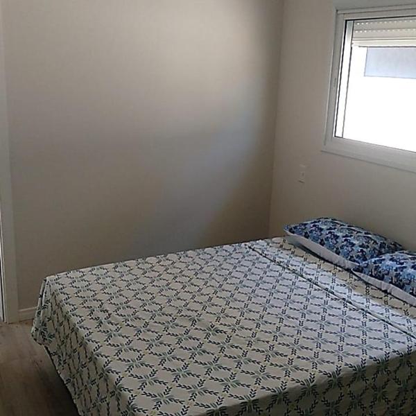 Casa de 140m com 3 suítes em condomínio - Foto 2