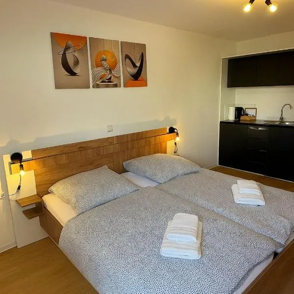 Ado Pension, ξενοδοχείο σε Wedel