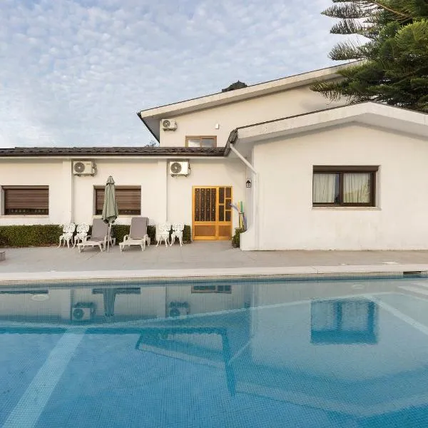 Casa São Domingos, hotel in Travanca