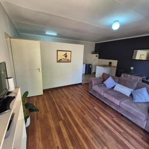 Cicada's Call Guest Cottage, hotel en Nelspruit