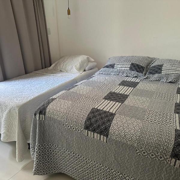 Bangalô com Quarto, Sala, Varanda - Foto 2