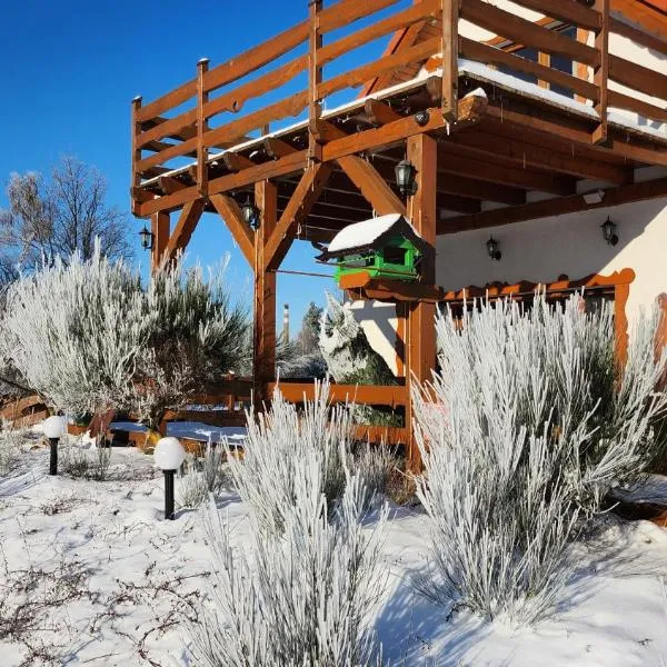 Zajazd Nad Rzeczką，位于米尔科的酒店