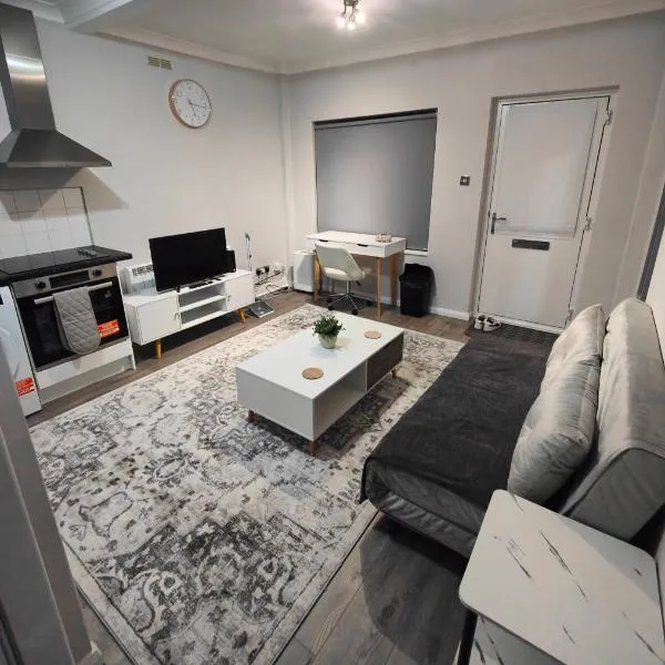 Lovely 1 Bed apartment available, ξενοδοχείο σε Croxley Green