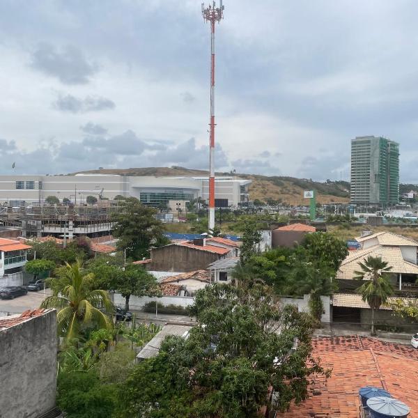 Apartamento amplo perto do shopping - Foto 5