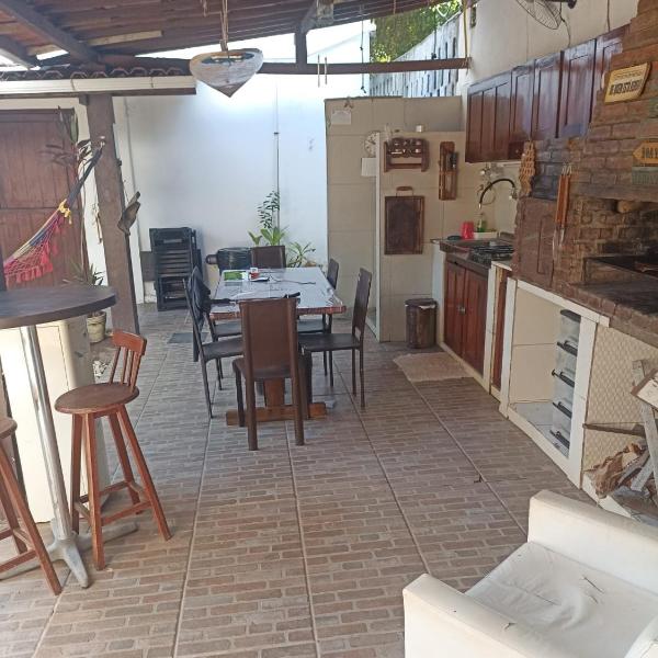 Quarto Duplo com Ar e Banheiro Privativo a poucos metros do mar - Foto 4