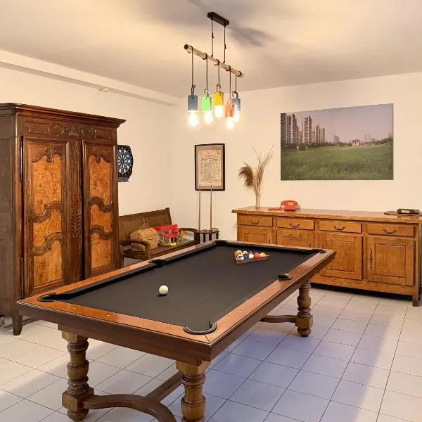 La Casa Del Papa - Maison spacieuse avec jardin، فندق في دول