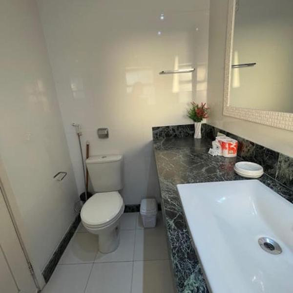 Ipanema Flat com infraestrutura e vaga de garagem - Foto 4