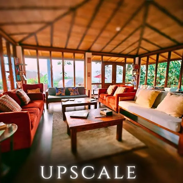 The River House - Upscale Lodge, hotel v destinaci Puerto Quito