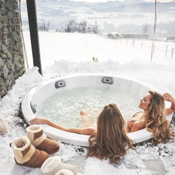 Sense Resort, Hotel in Maruszyna