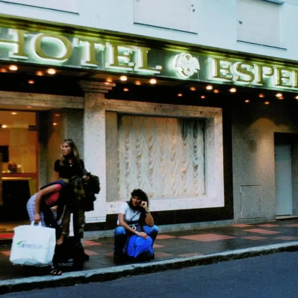Hotel Esperia โรงแรมในบัวโนสไอเรส