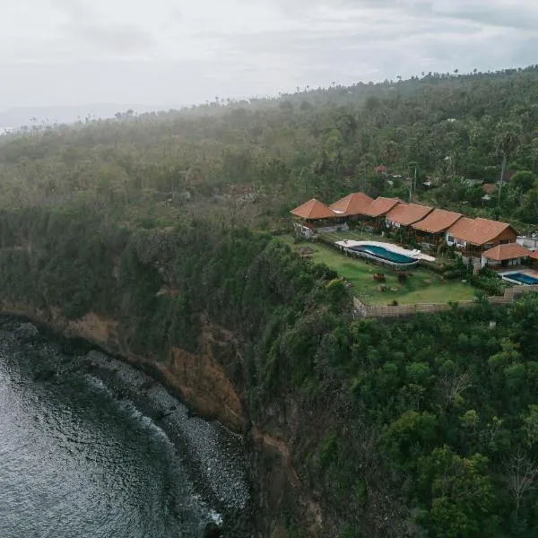 Seraya Cove Estate managed by Manara, hotel in Seraya