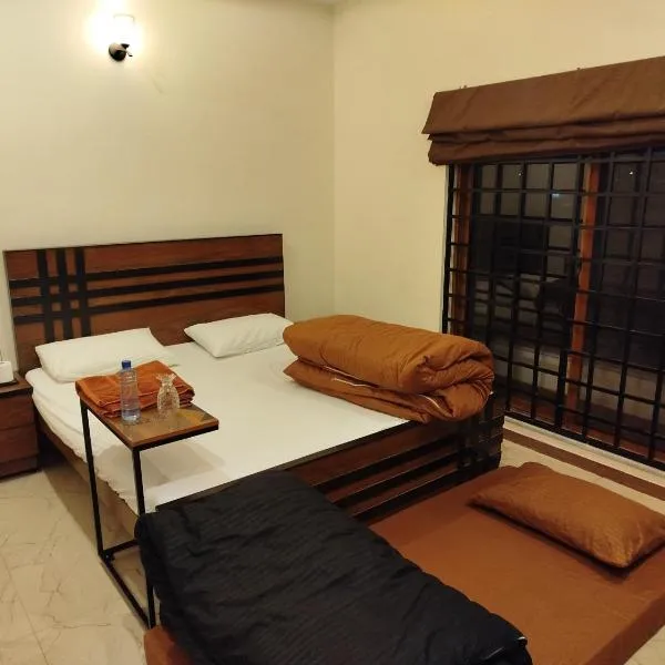 The Warmer House Islamabad Airport, hotel v mestu Islamabad