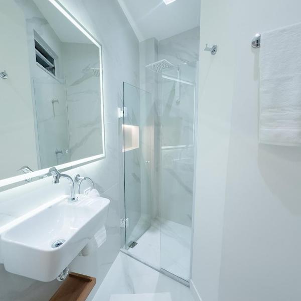 Designer apt steps from Copacabana Beach - 10th floor - Foto 3