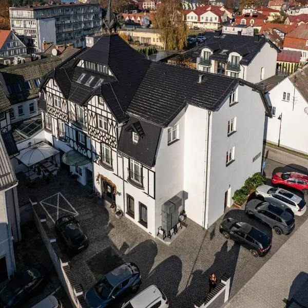 Hotel Rejs、ウストカのホテル