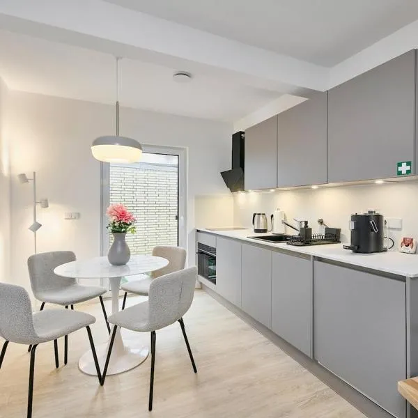 Cozy Neubau-Maisonette - citynah in Hamburg-Niendorf, hotel ad Amburgo