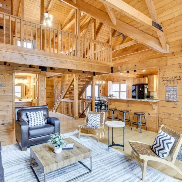 1 Mi to Slopes! Family-Friendly Massanutten Cabin, hotel di McGaheysville