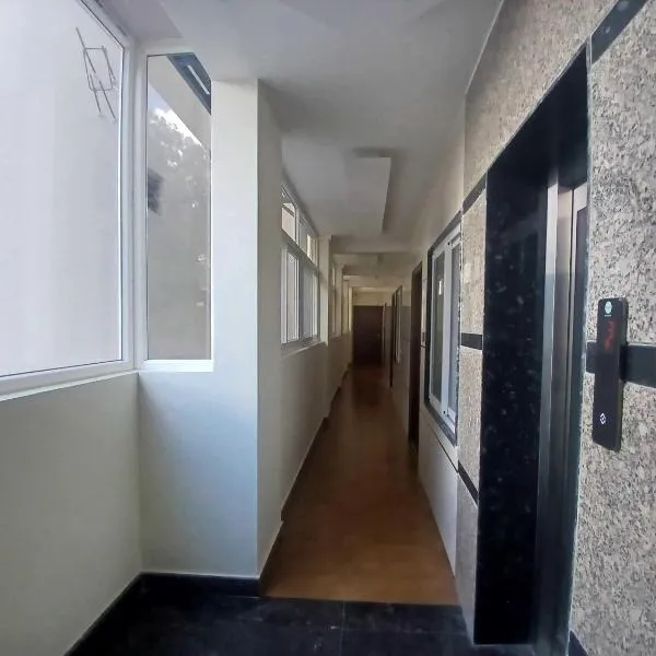 Urban Suites, отель в Бангалоре