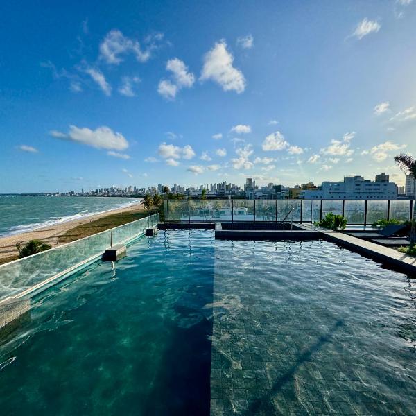 Beautiful apartment on the sand in Jardim Oceania