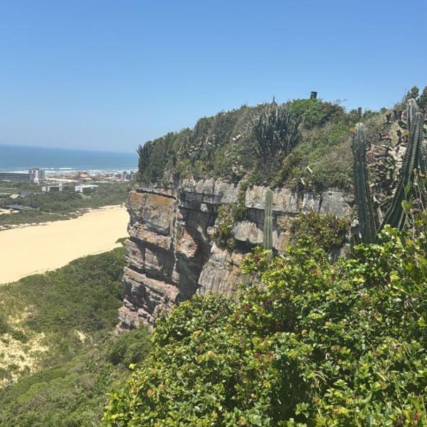 Apto com Varanda 202 - Residencial Manoel Teixeira - 300 metros da Praia - Foto 4