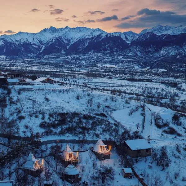 Pik Talgar Eco Village, viešbutis mieste Talghar
