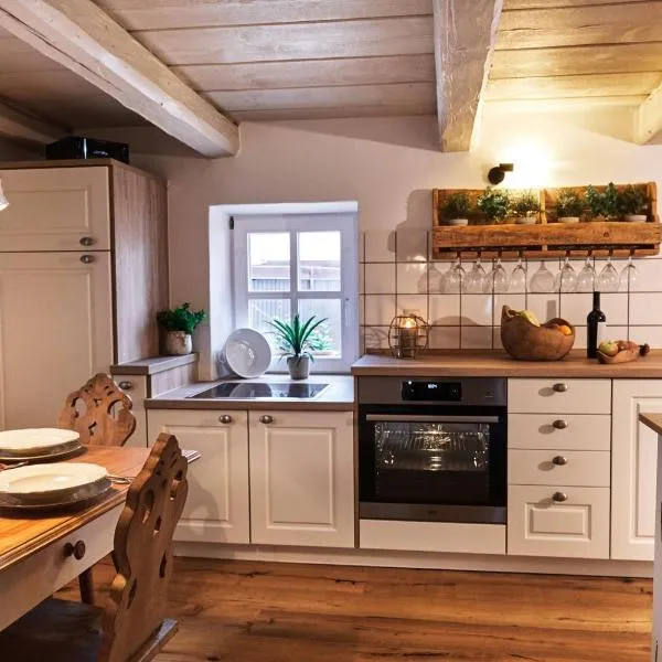 Ferienhaus Lilace – hotel w mieście Böttingen