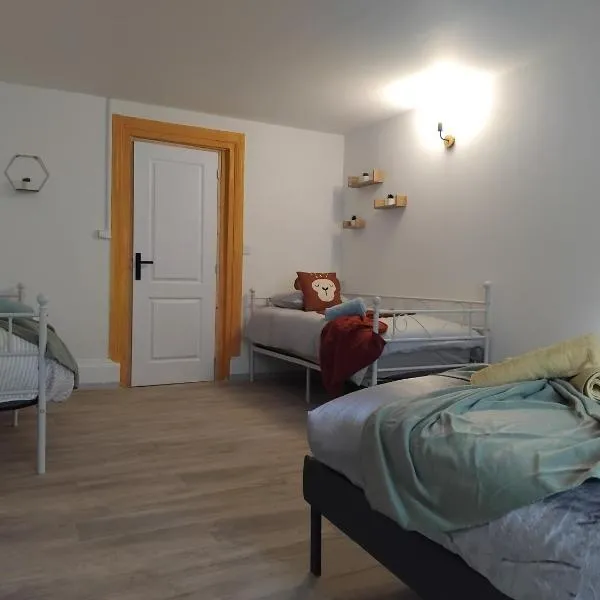 Au bon VERGER Appartement en coeur de ville hyper centre, hotel em Cholet