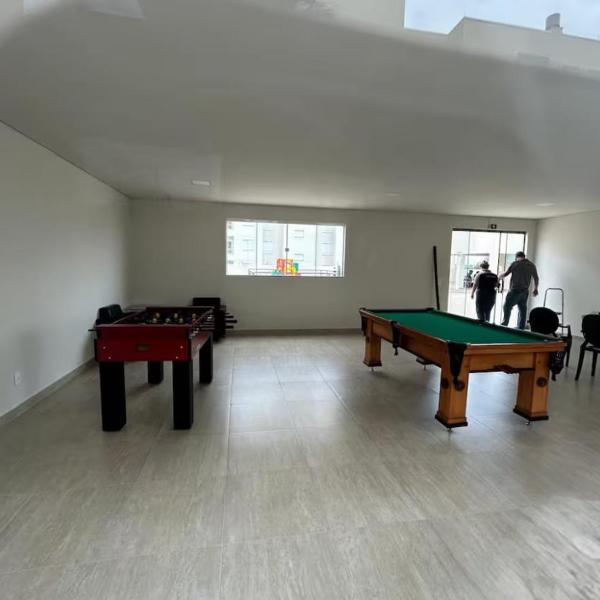 Quarto familiar com cama de casal é banheiro compartilhado - Foto 5