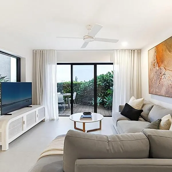 Sunrise Luxury Beach Retreat Pooch Friendly，位于日出海滩的酒店