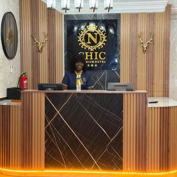 Chic Premium Hotel, hotel em Durocher
