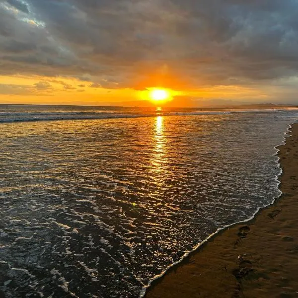 Ocean Flat 江ノ島鵠沼海岸, hotel in Fujisawa