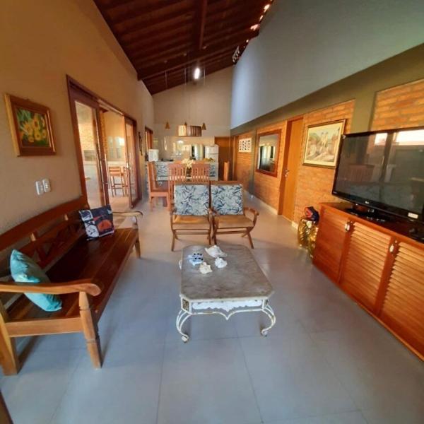 Large house in a condominium in Atalaia near the beach