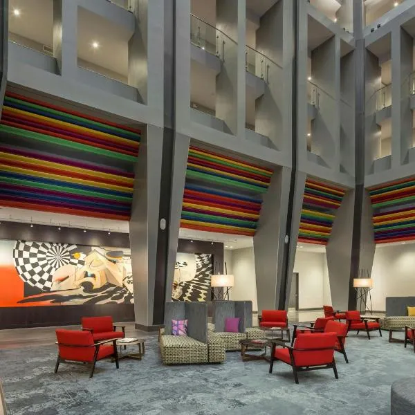 The Summit Hotel, hotel in Cincinnati