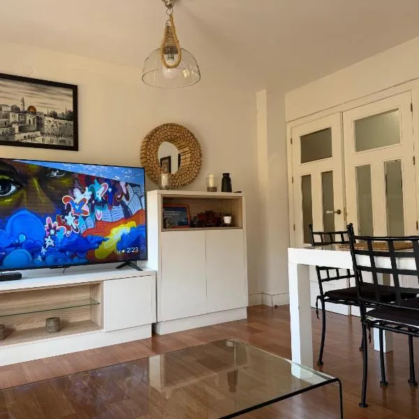 Apartamento en Luis Montoto, Nervión. Céntrico, Hotel in Sevilla