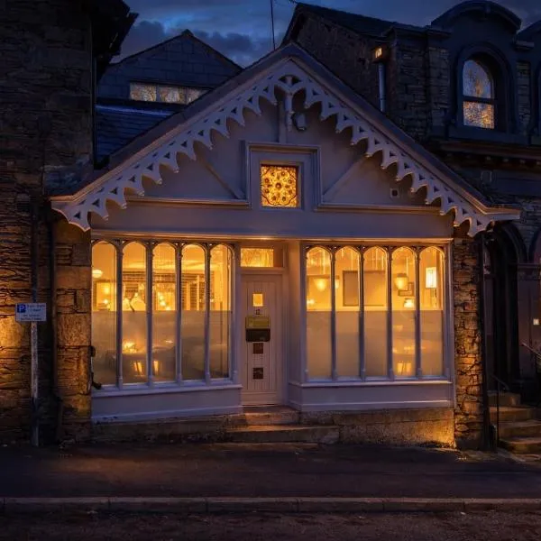 The Cosy Loft, pet friendly in Windermere, hótel í Windermere