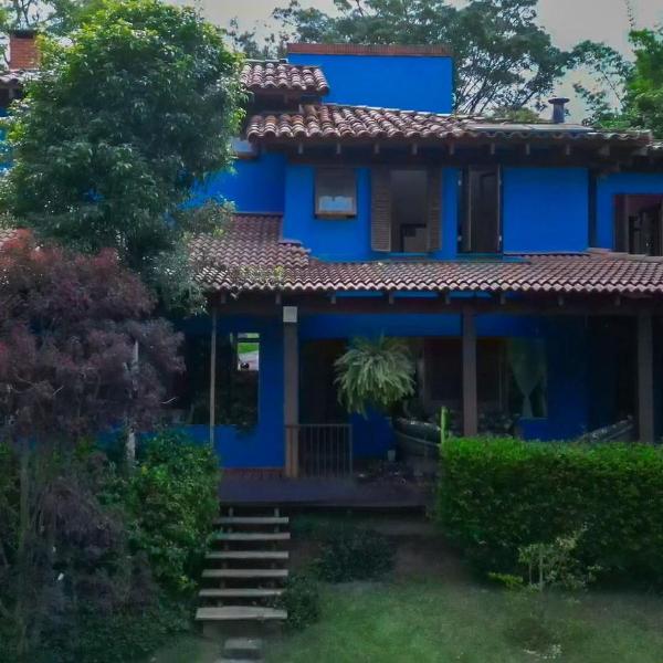 Casa espaçosa com piscina ampla e churrasqueira perto de São Paulo